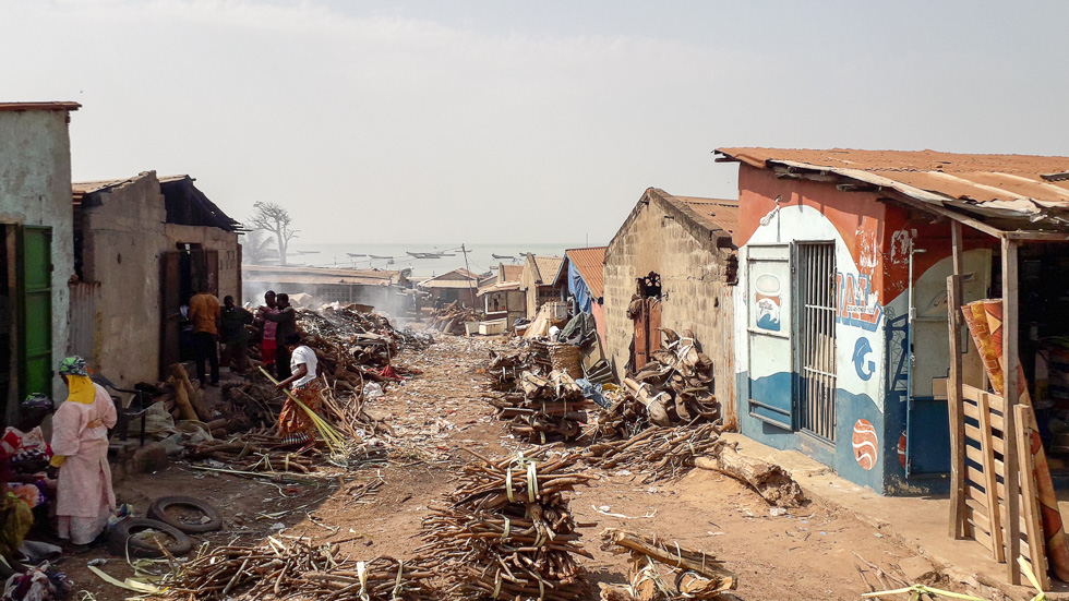 Деревня рыбаков в Гамбии