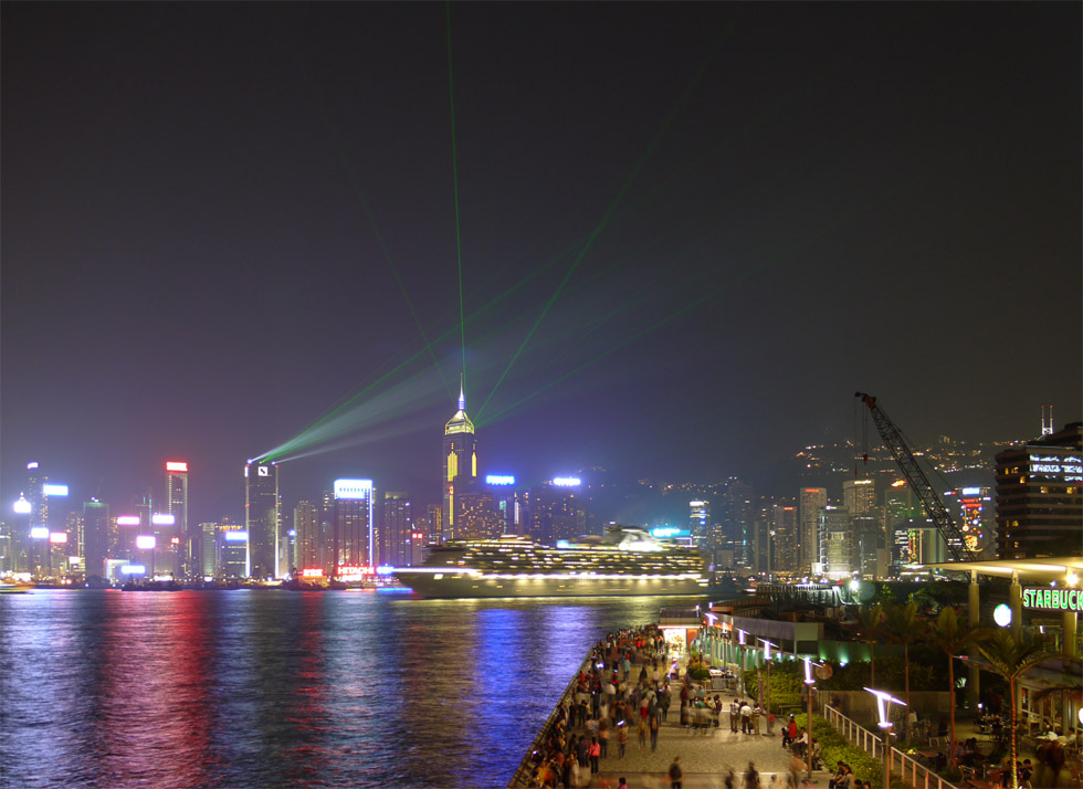 Лазерное шоу В Гонконге
