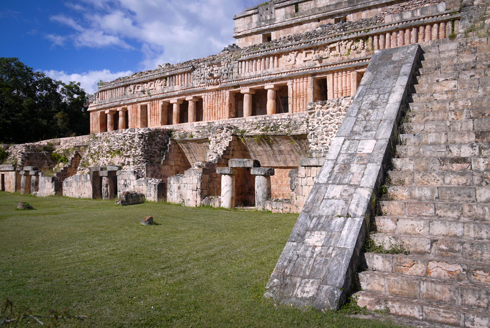 Дворец майя в Сайил