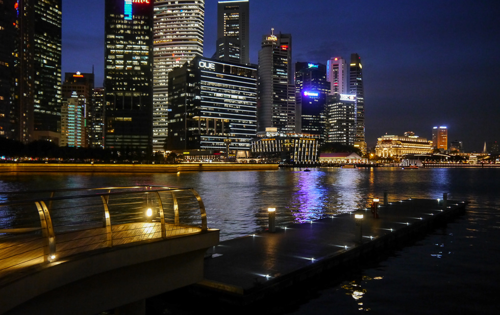 Ночная подстветка даунтауна Сингапура