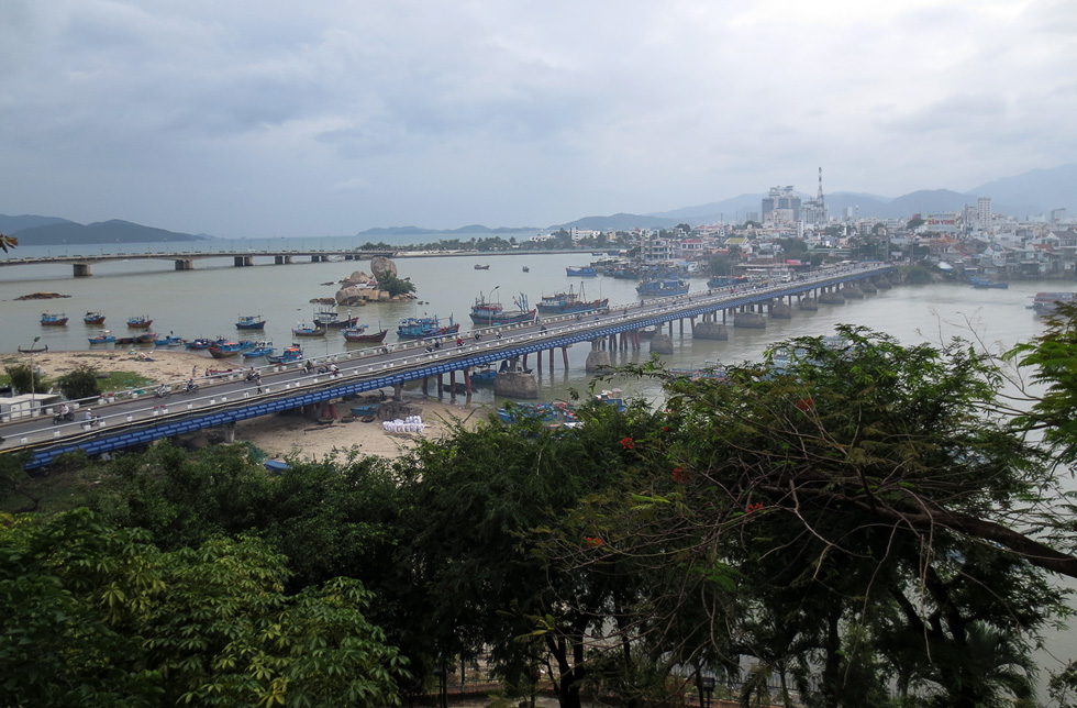 Вид на мосты Ньячанга
